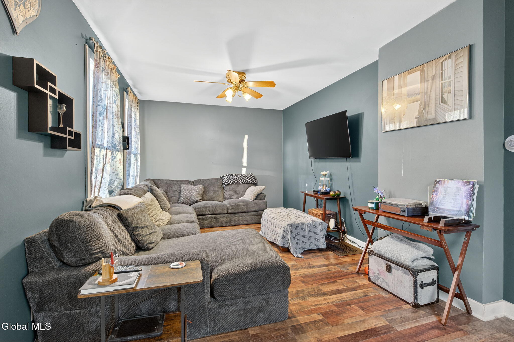 54 Vley Road Scotia NY 12302