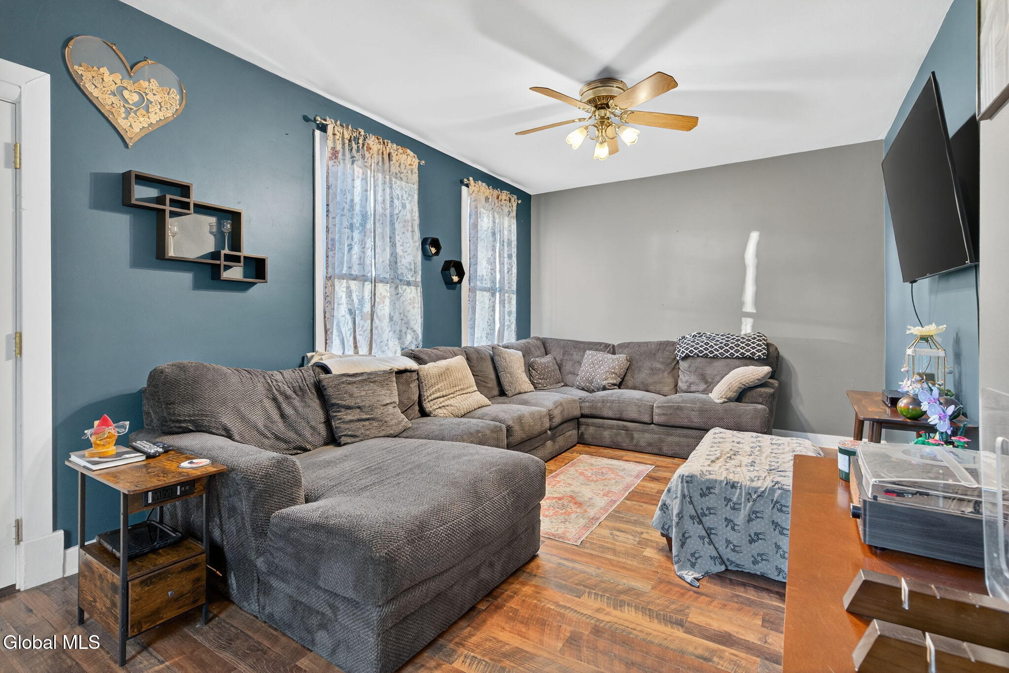 54 Vley Road Scotia NY 12302