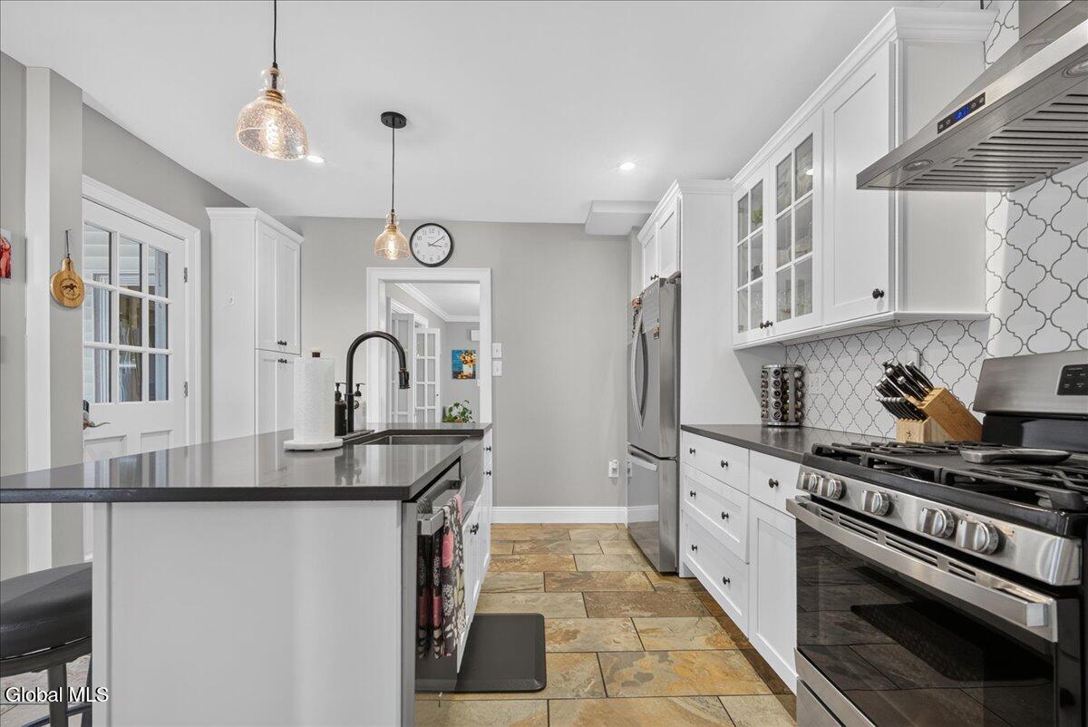 12 Van Dorn Street Saratoga Springs NY 12866