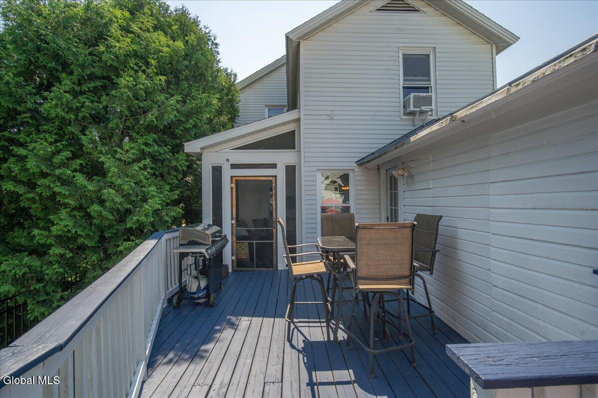 12 Van Dorn Street Saratoga Springs NY 12866
