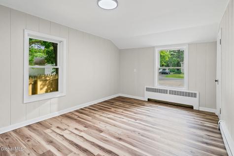 2 Maple Terrace Delmar NY 12054