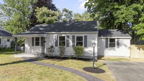 2 Maple Terrace Delmar NY 12054