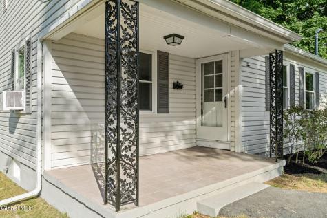 2 Maple Terrace Delmar NY 12054