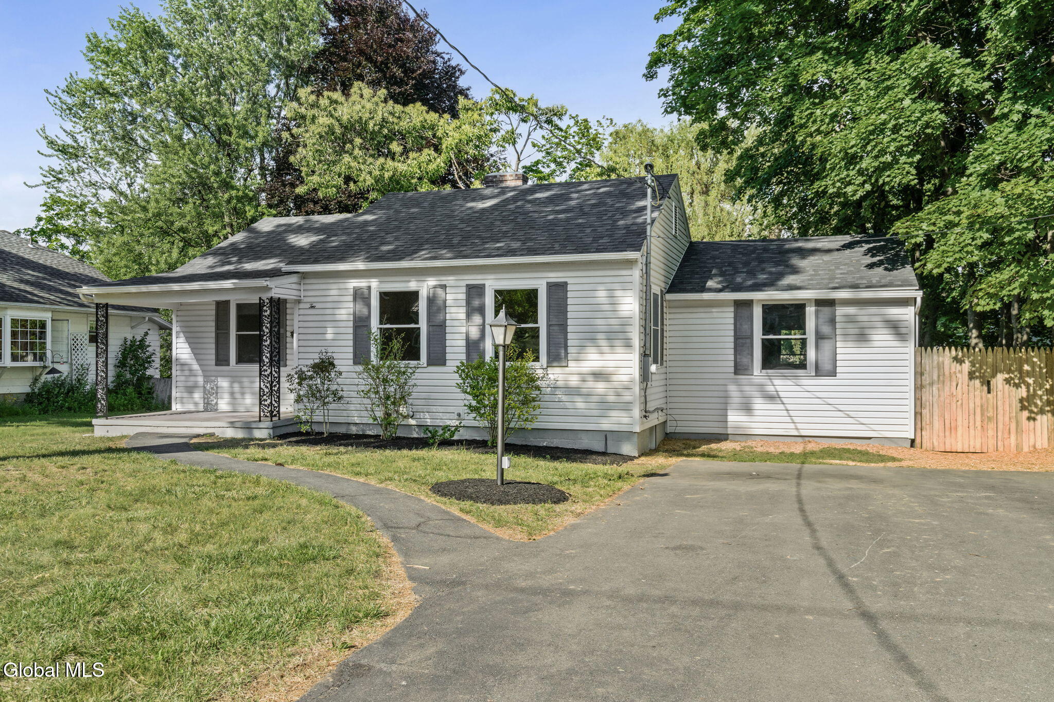2 Maple Terrace Delmar NY 12054