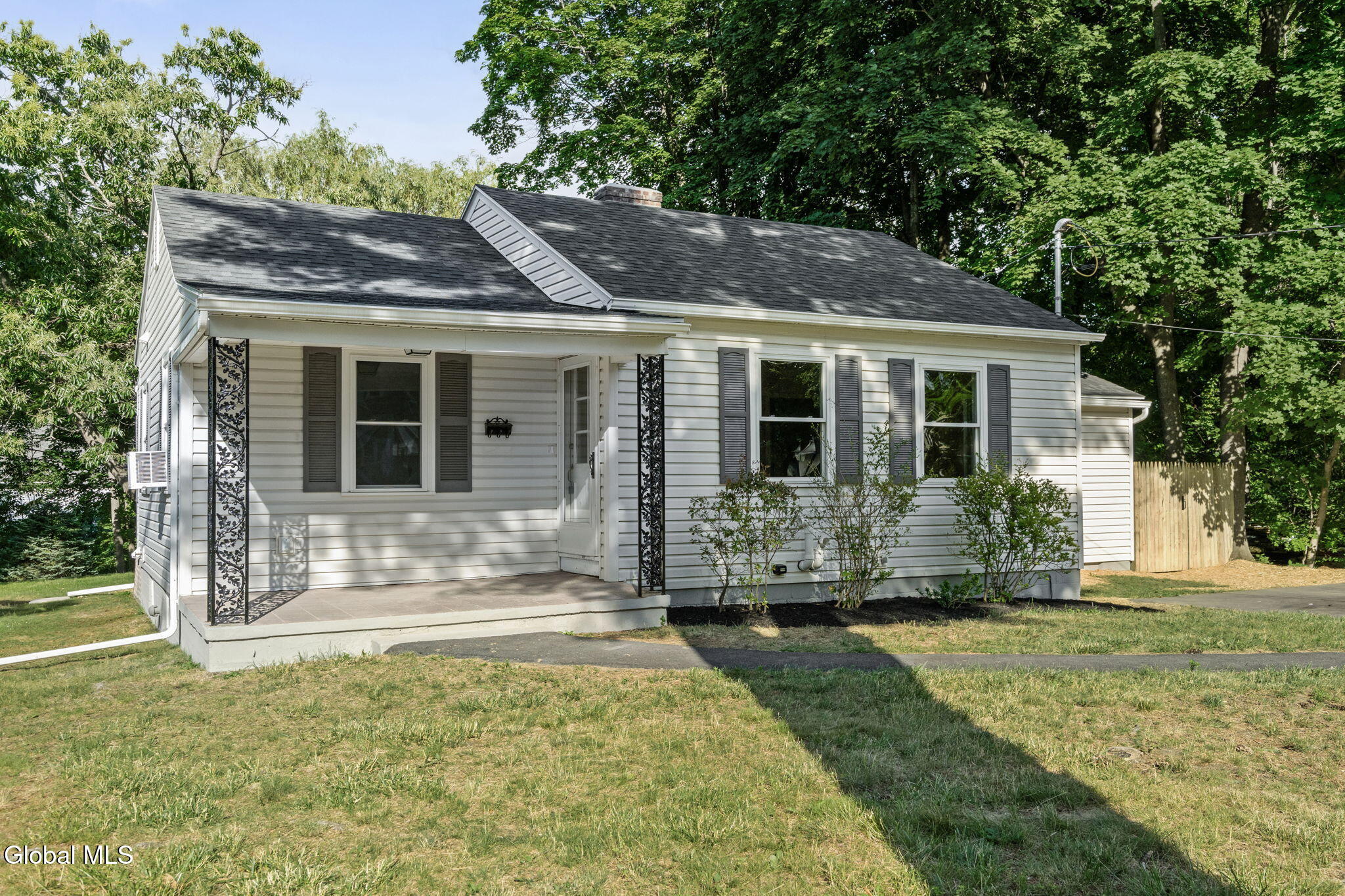 2 Maple Terrace Delmar NY 12054
