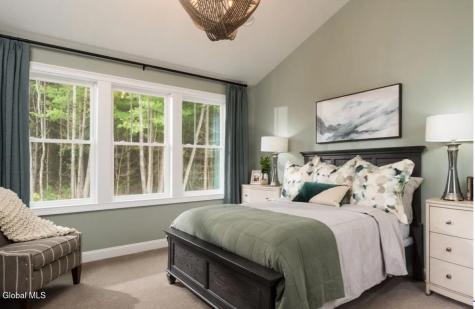 12 Scarlet Street Clifton Park NY 12065