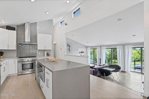 109 Wilrose Lane Troy NY 12180