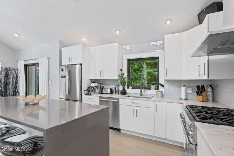 109 Wilrose Lane Troy NY 12180