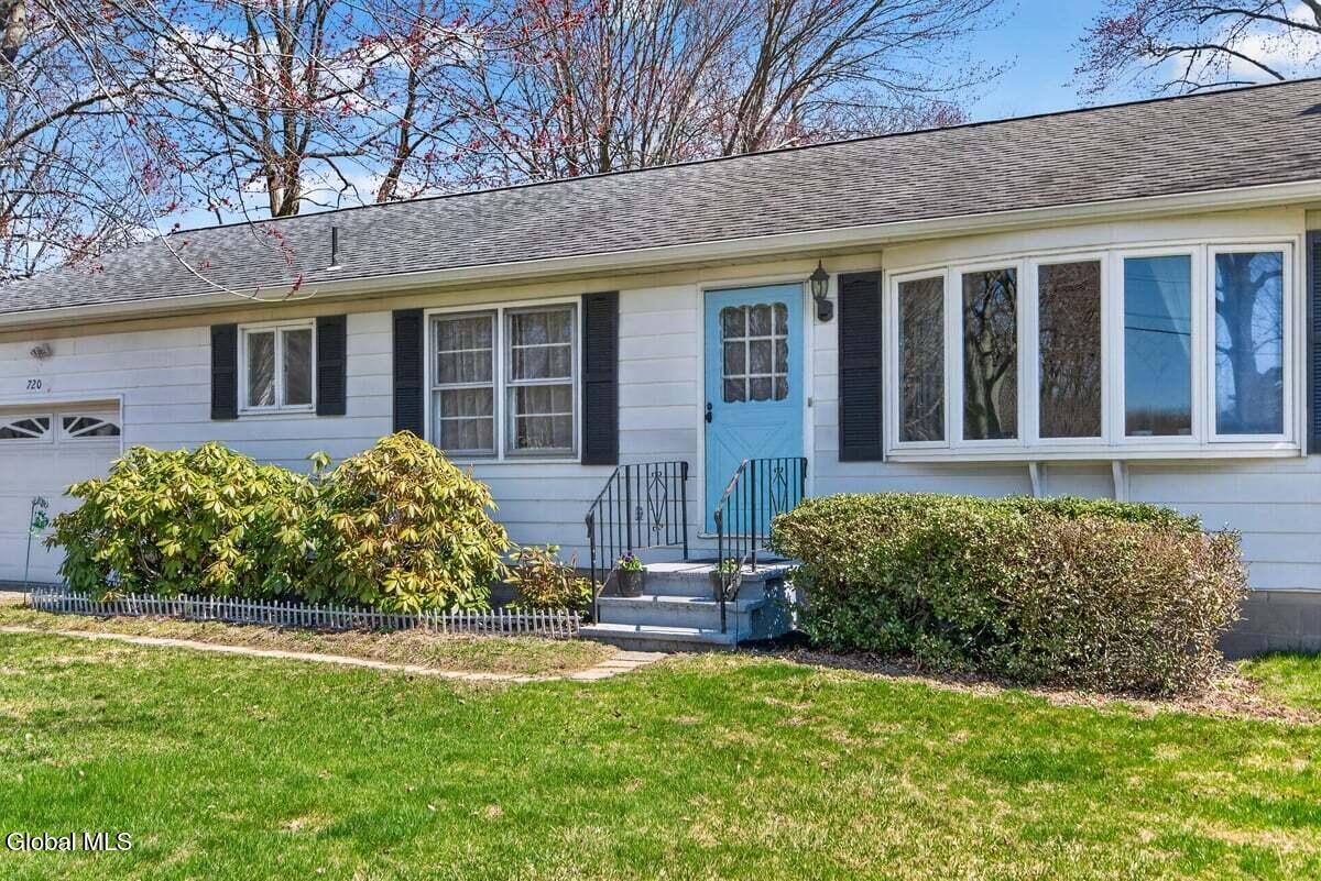 720 Mac Elroy Road Ballston Lake NY 12019