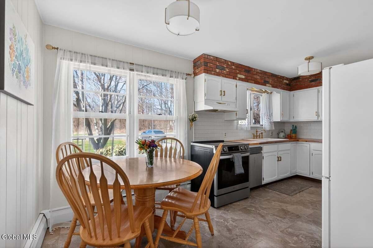 720 Mac Elroy Road Ballston Lake NY 12019
