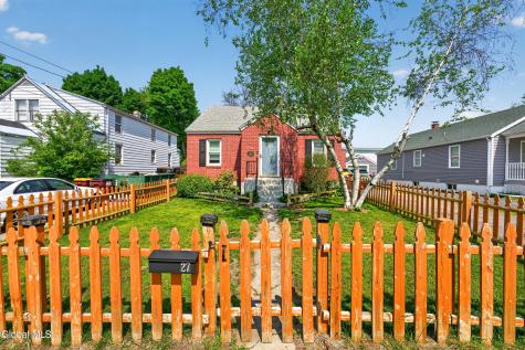 27 Highland Avenue Colonie NY 12205