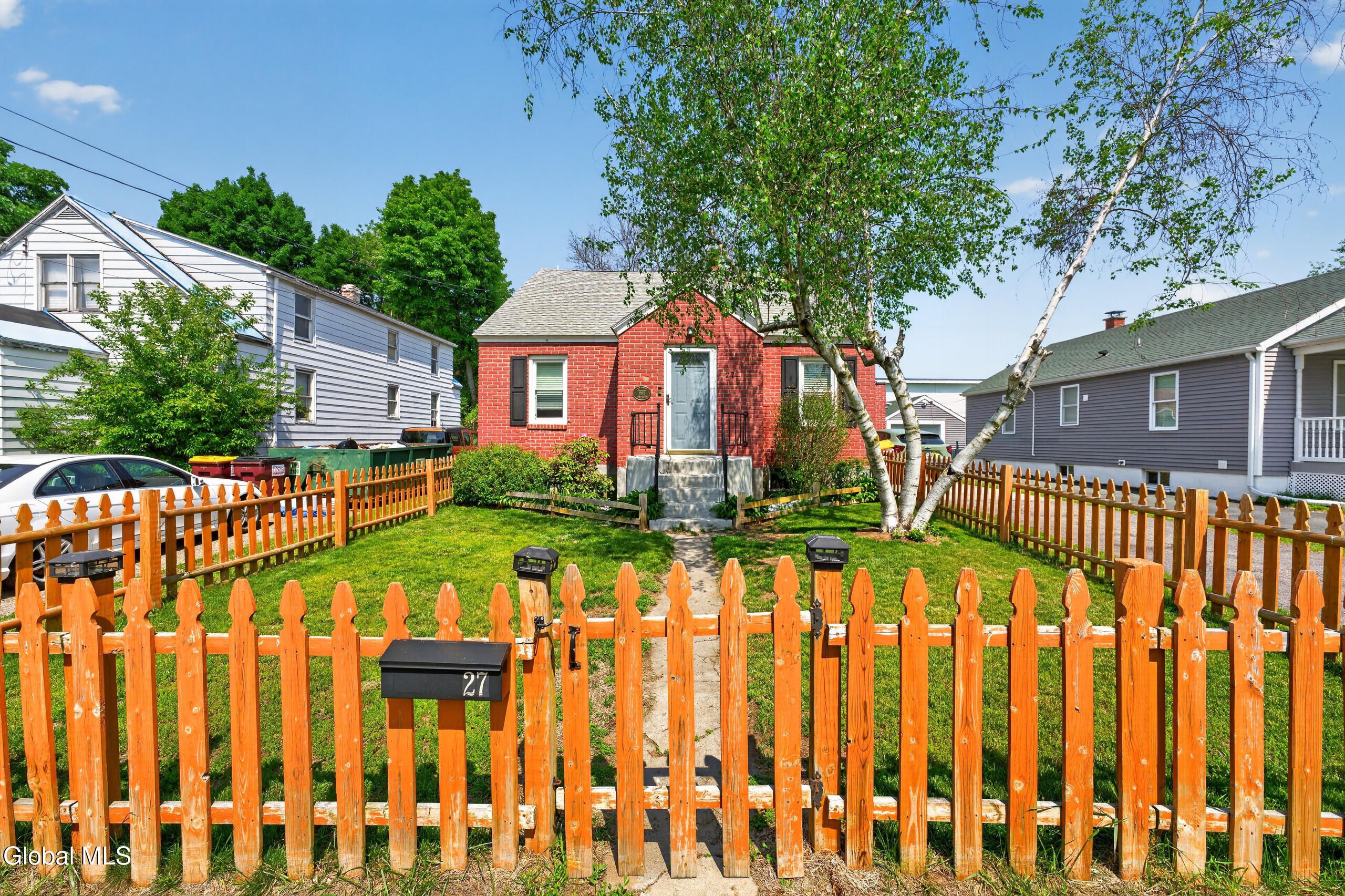 27 Highland Avenue Colonie NY 12205