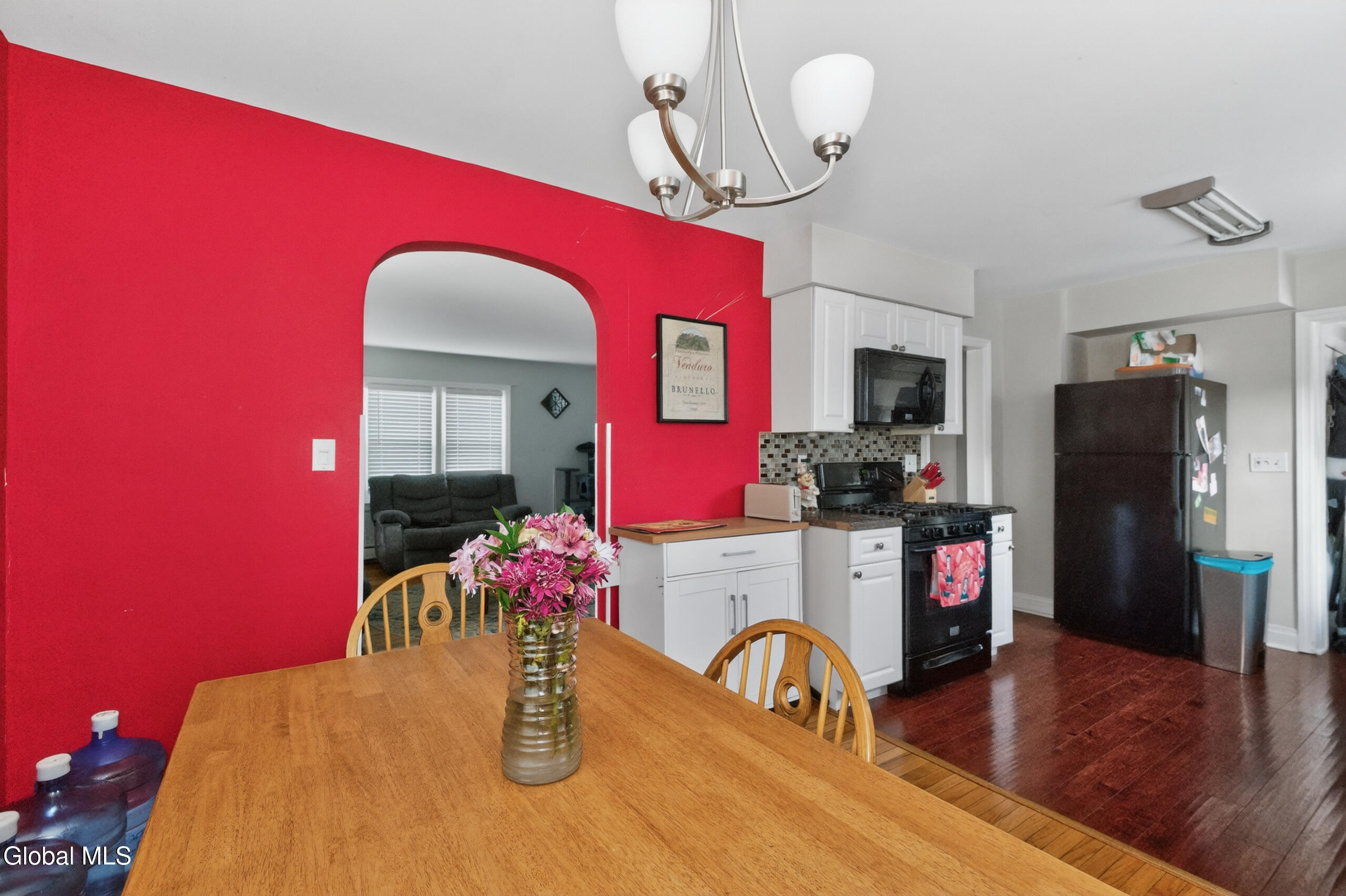 27 Highland Avenue Colonie NY 12205
