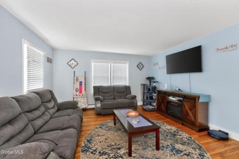 27 Highland Avenue Colonie NY 12205