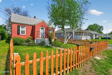 27 Highland Avenue Colonie NY 12205