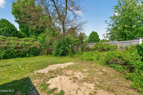 27 Highland Avenue Colonie NY 12205