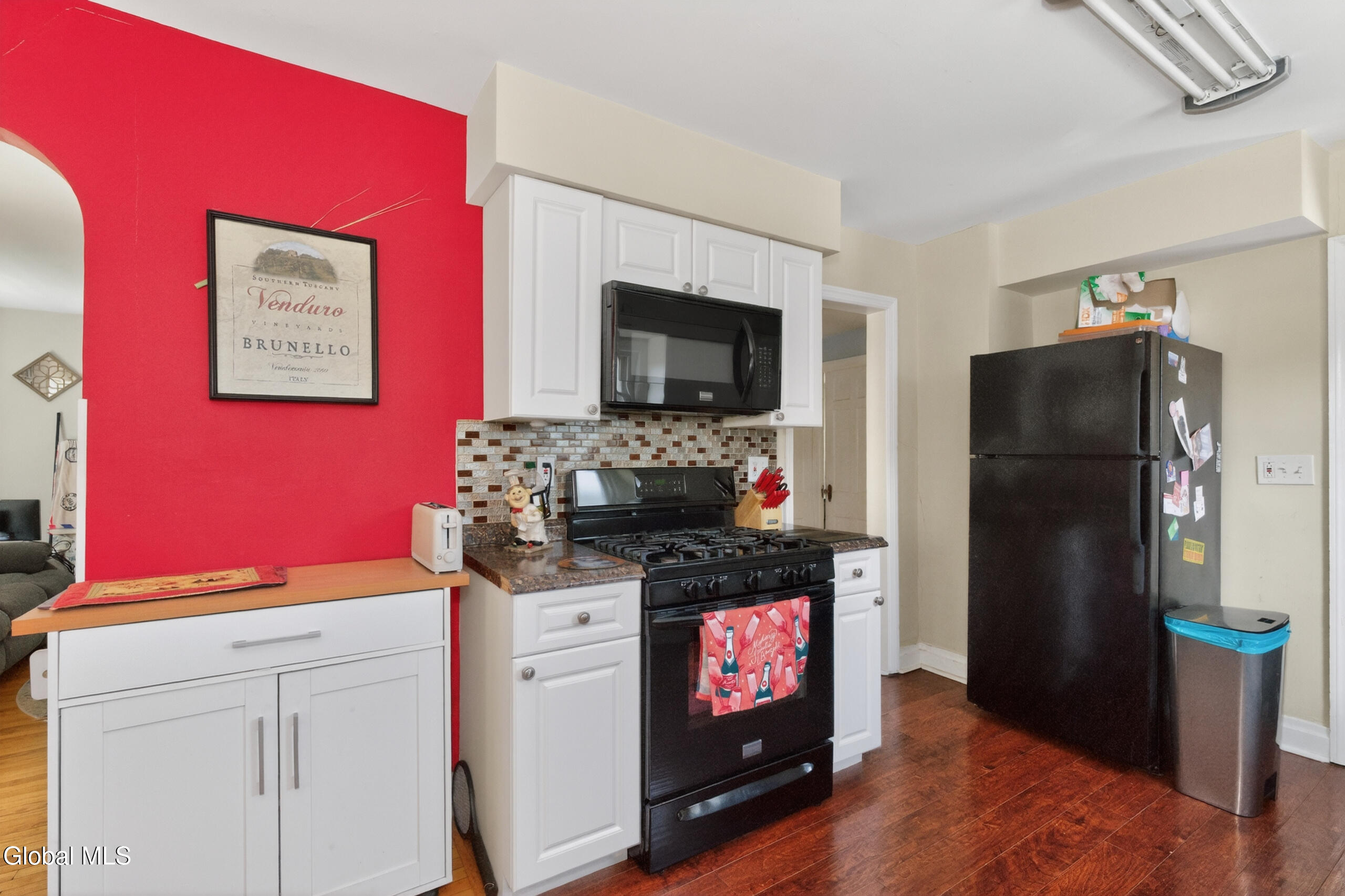 27 Highland Avenue Colonie NY 12205