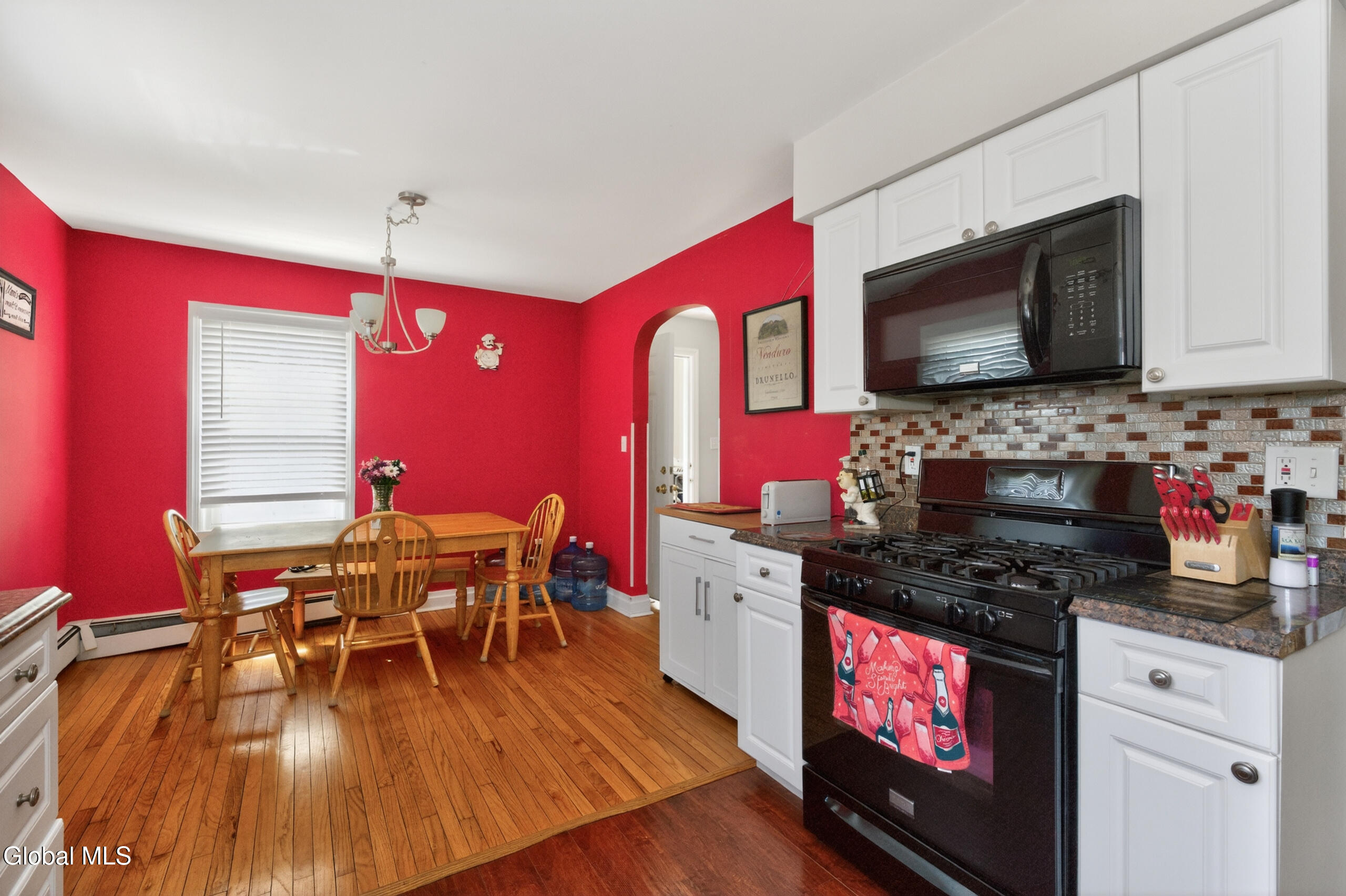 27 Highland Avenue Colonie NY 12205