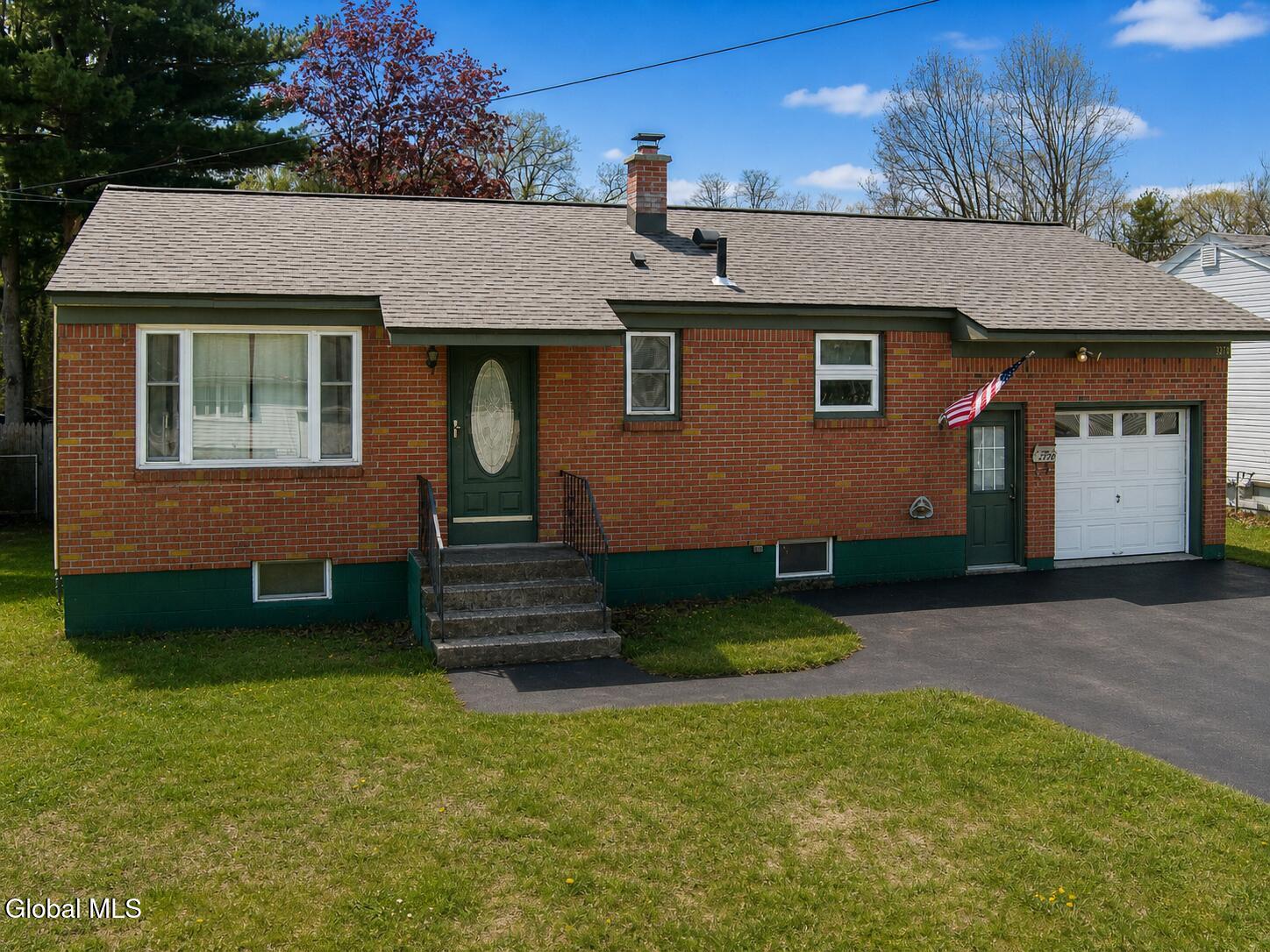 3270 Mcdonald Avenue Schenectady NY 12304