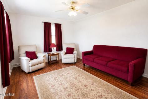 3270 Mcdonald Avenue Schenectady NY 12304
