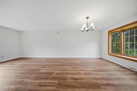 60 Aspen Circle Albany NY 12208