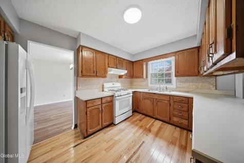 60 Aspen Circle Albany NY 12208