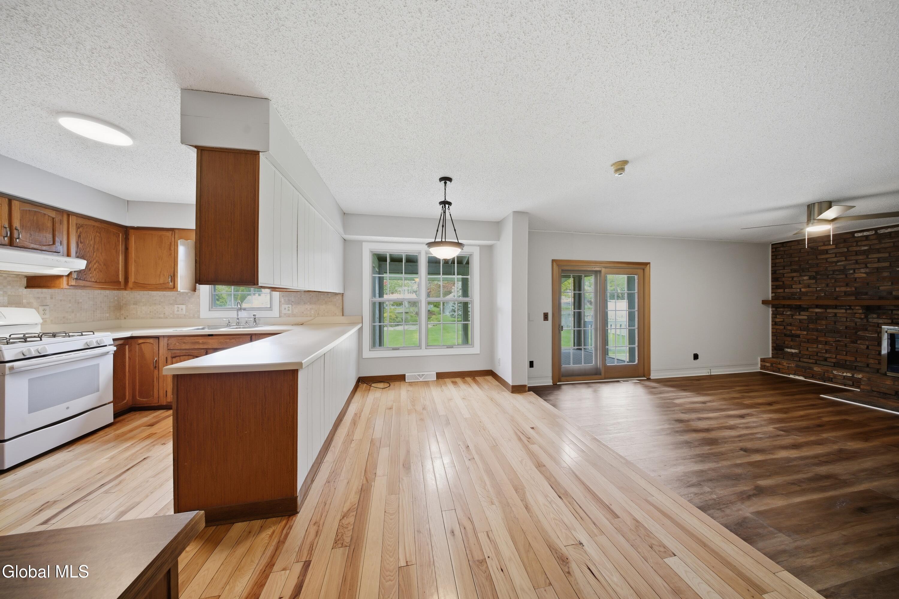 60 Aspen Circle Albany NY 12208