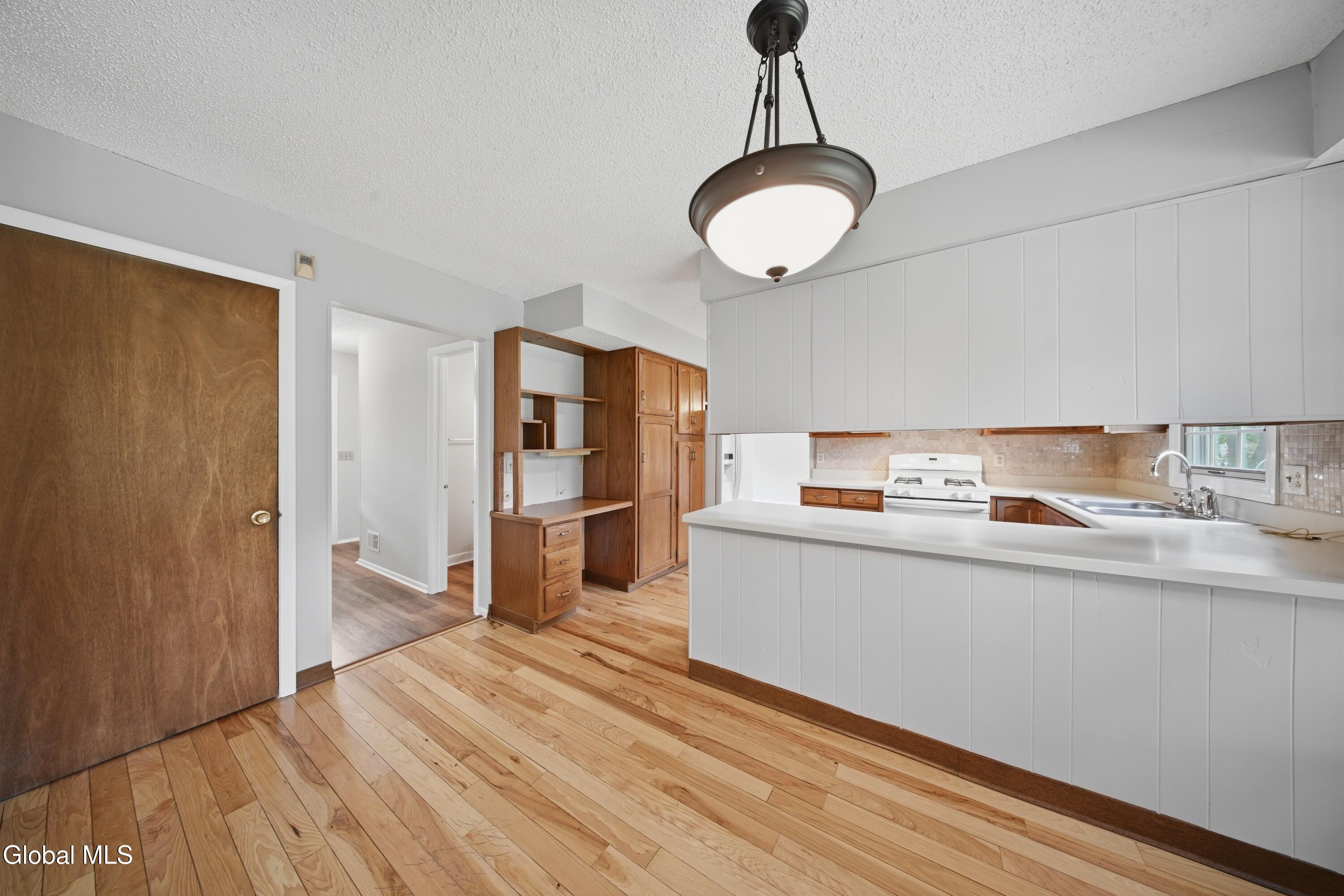 60 Aspen Circle Albany NY 12208