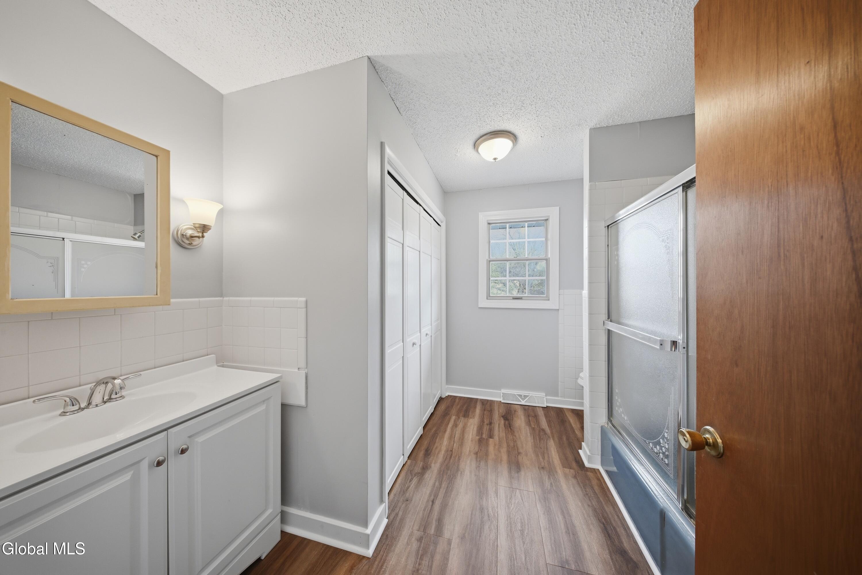60 Aspen Circle Albany NY 12208
