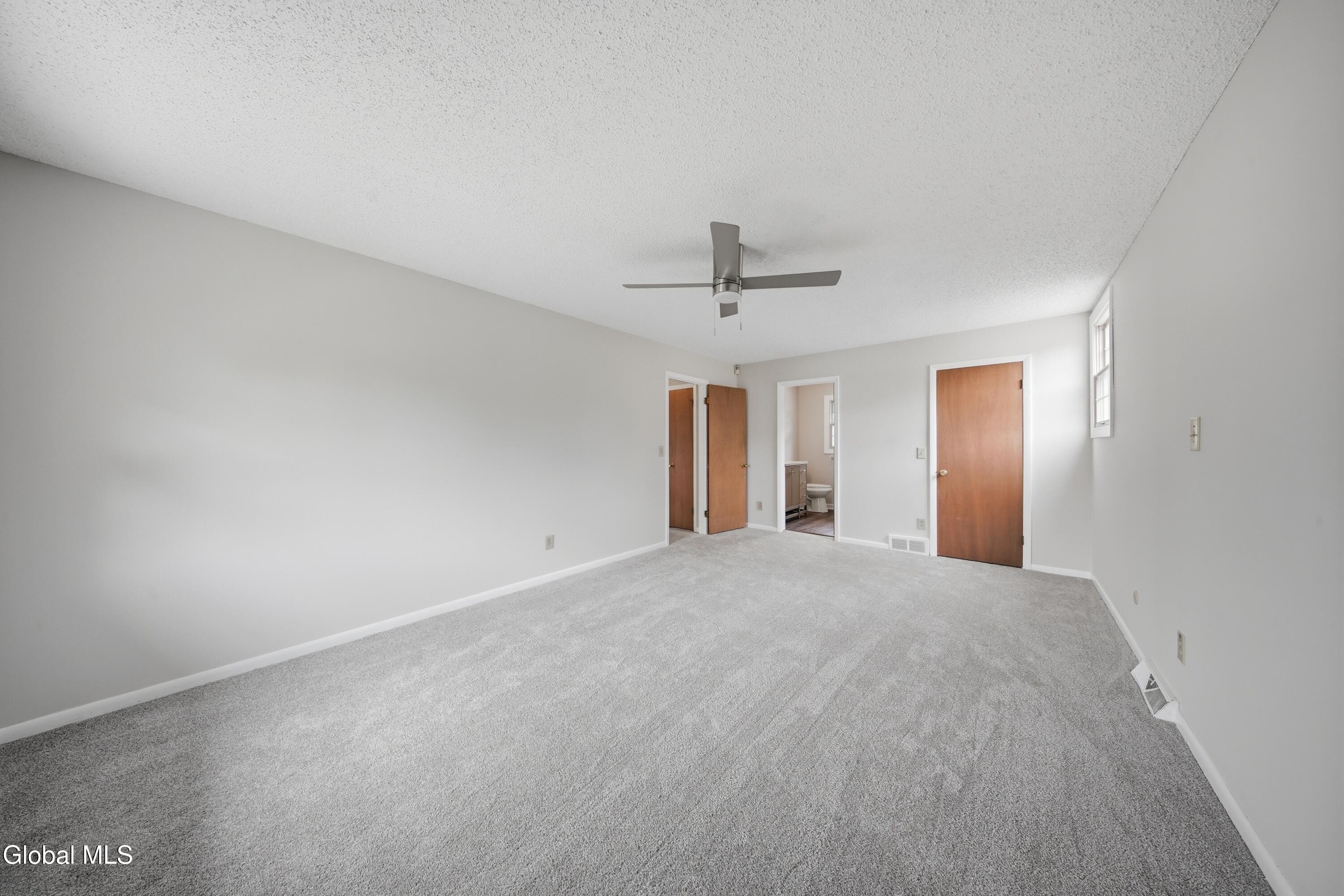 60 Aspen Circle Albany NY 12208