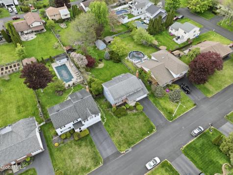 60 Aspen Circle Albany NY 12208