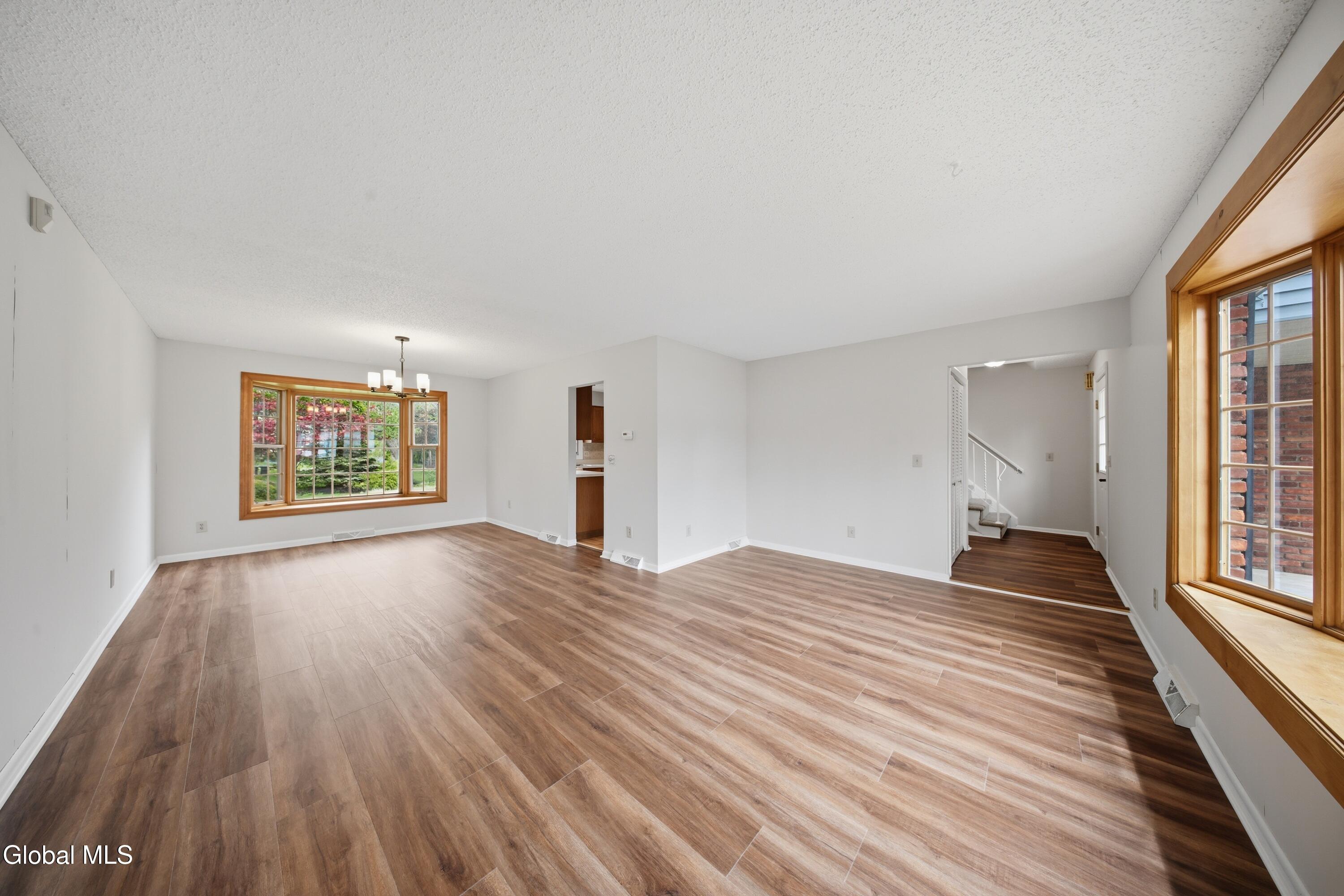 60 Aspen Circle Albany NY 12208