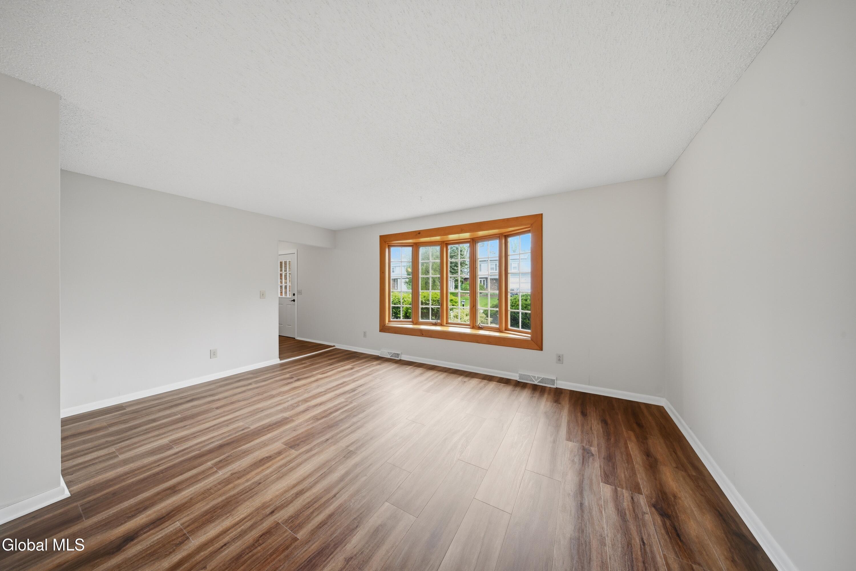60 Aspen Circle Albany NY 12208