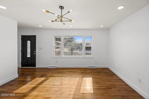 22 Verdi Boulevard Colonie NY 12110