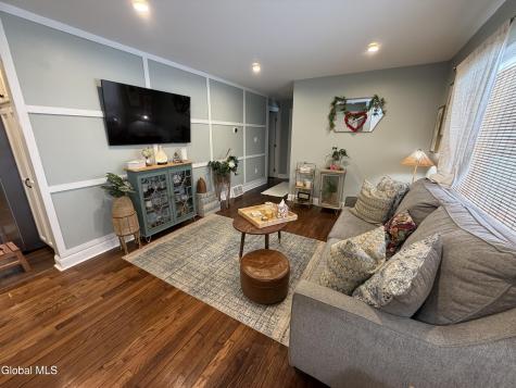 11 Hanifin Avenue Albany NY 12205