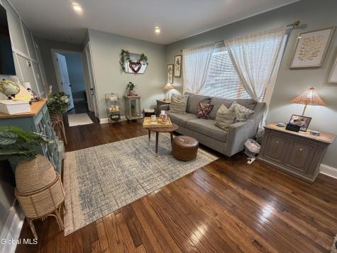 11 Hanifin Avenue Albany NY 12205