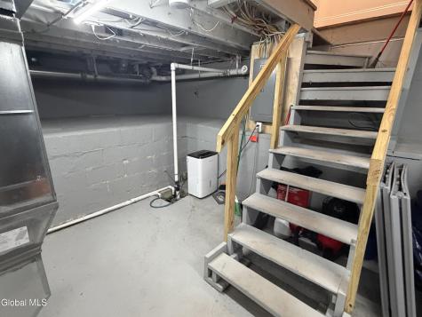 11 Hanifin Avenue Albany NY 12205