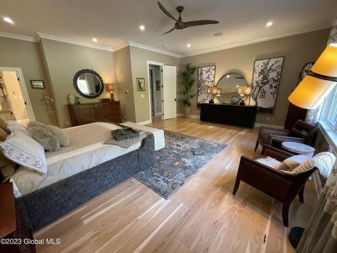 10 Edgewood Drive Clifton Park NY 12065