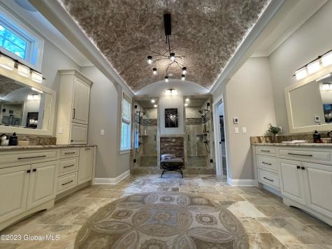 10 Edgewood Drive Clifton Park NY 12065