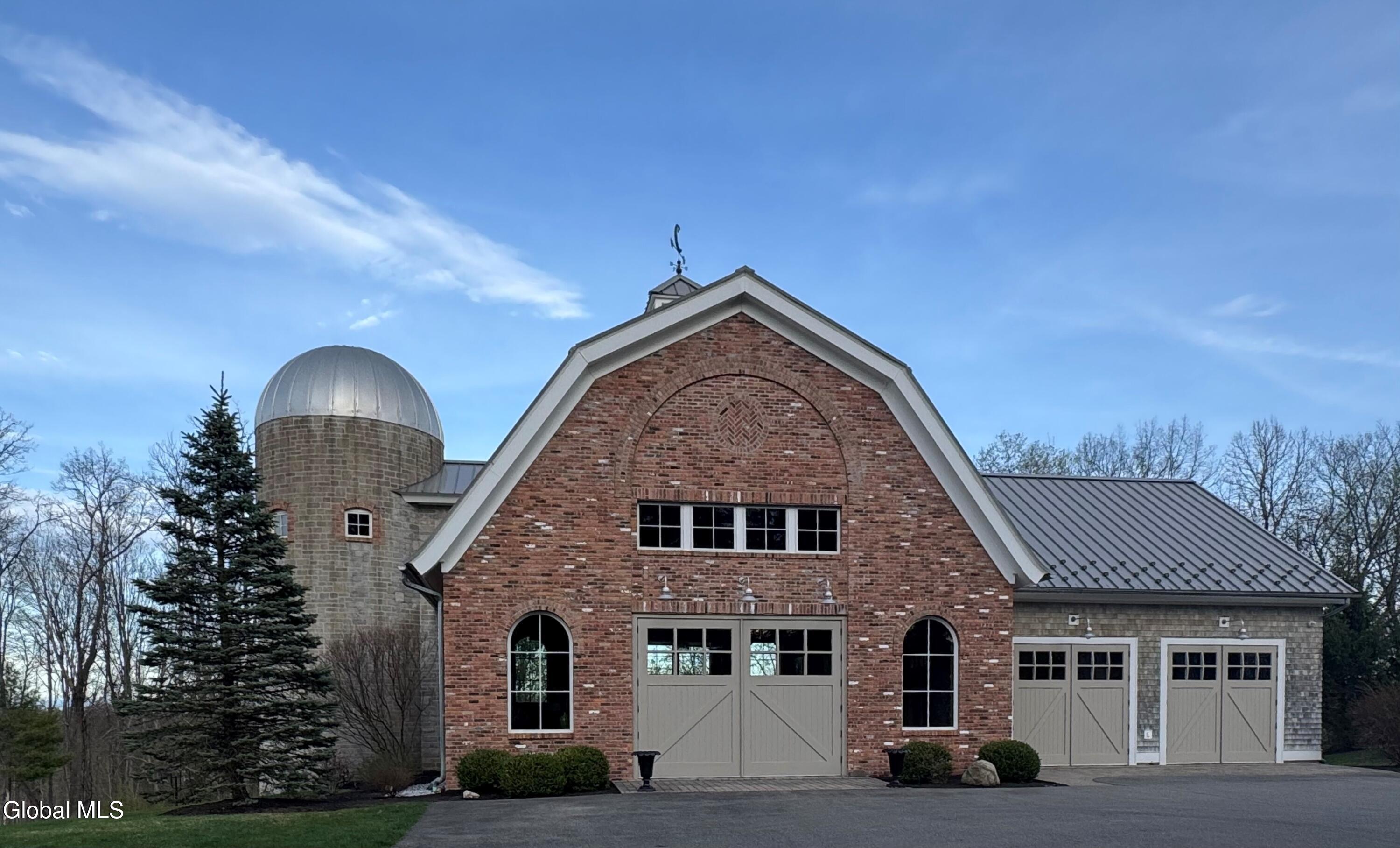 331 Valley Road Niskayuna NY 12309