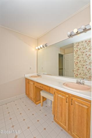 13 Cobble Hill Drive Gansevoort NY 12831