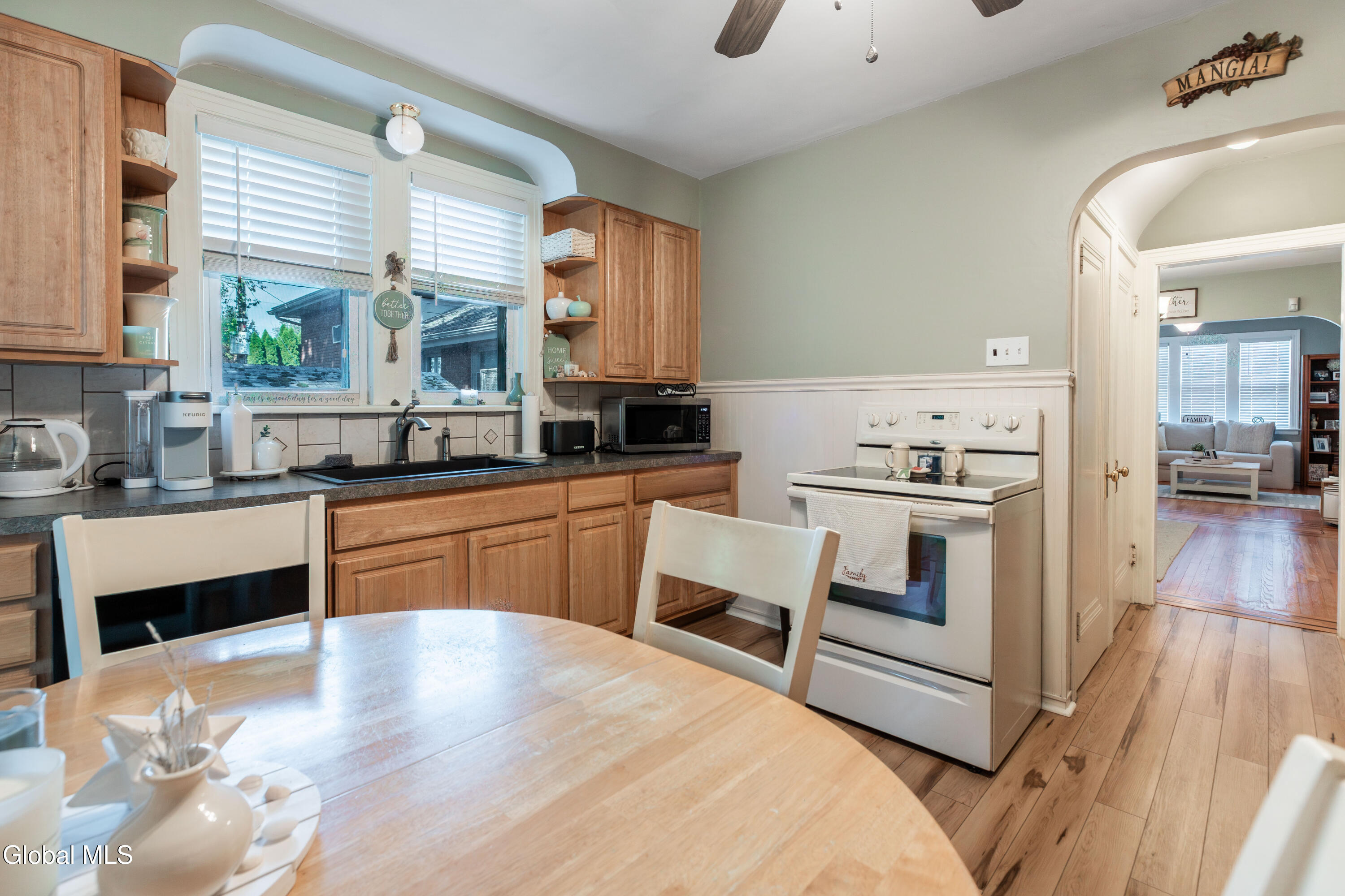 292 Whitehall Road Albany NY 12209