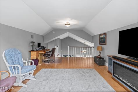 376 New Salem Road Voorheesville NY 12186