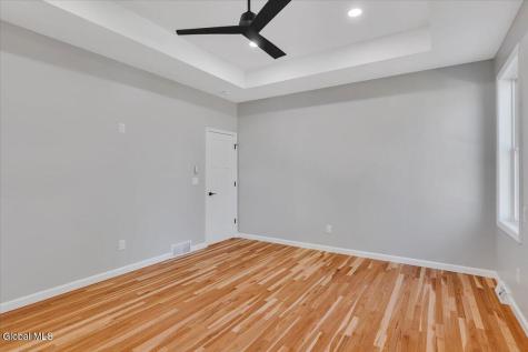 105 Diamond Place Schenectady NY 12306