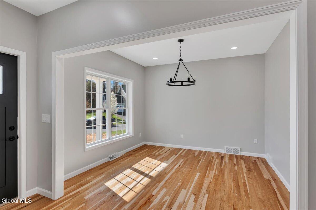 105 Diamond Place Schenectady NY 12306