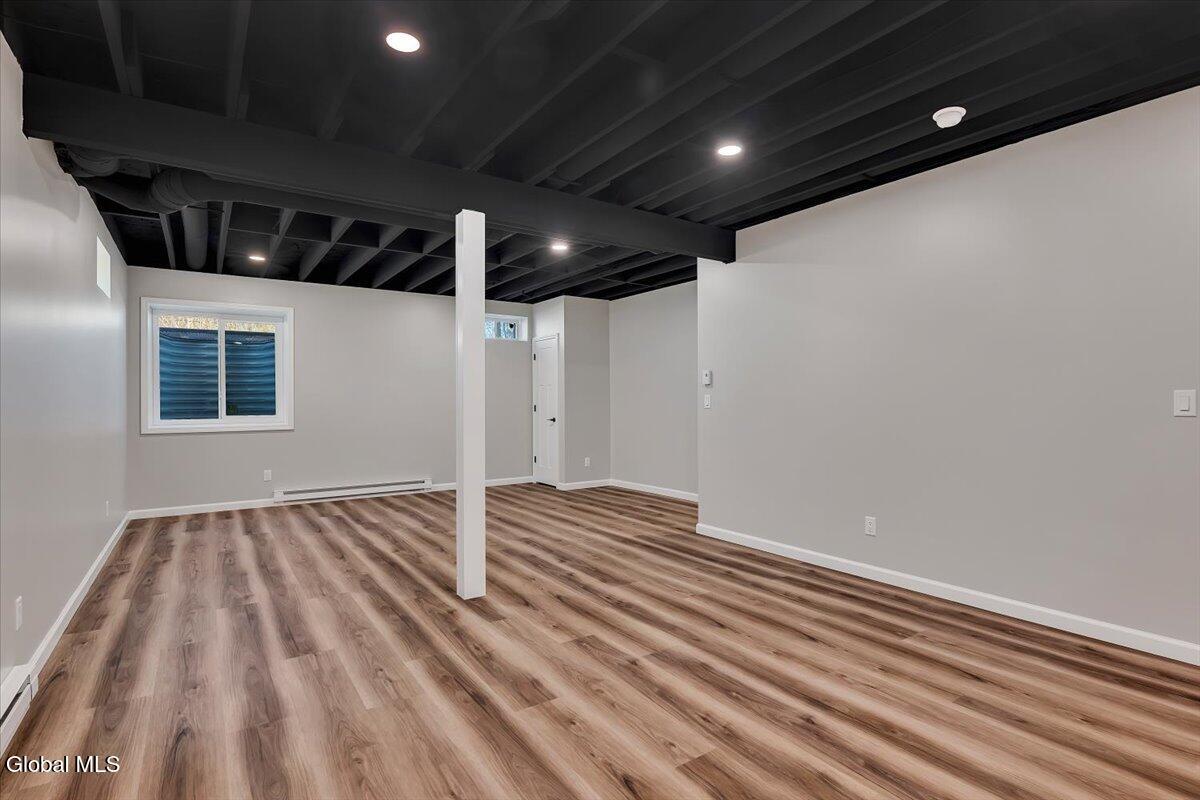 105 Diamond Place Schenectady NY 12306