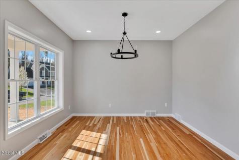 105 Diamond Place Schenectady NY 12306
