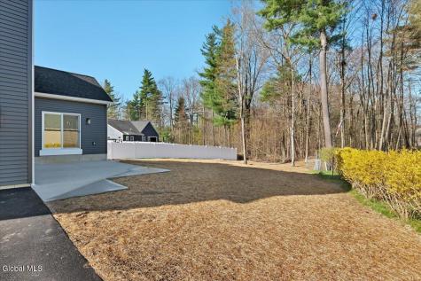 105 Diamond Place Schenectady NY 12306