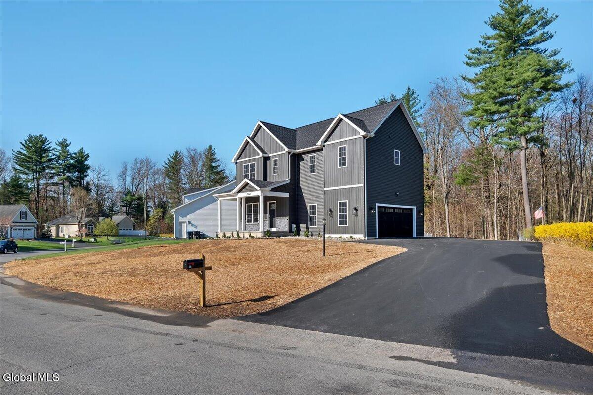 105 Diamond Place Schenectady NY 12306