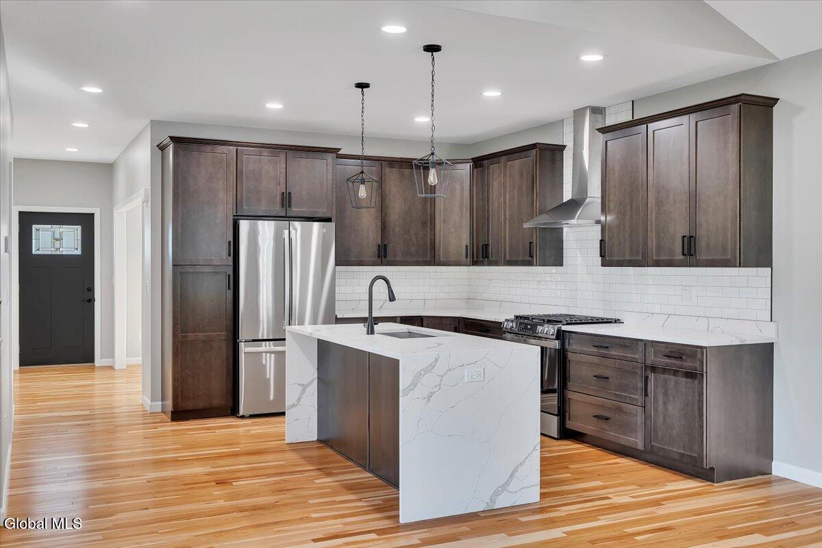 105 Diamond Place Schenectady NY 12306